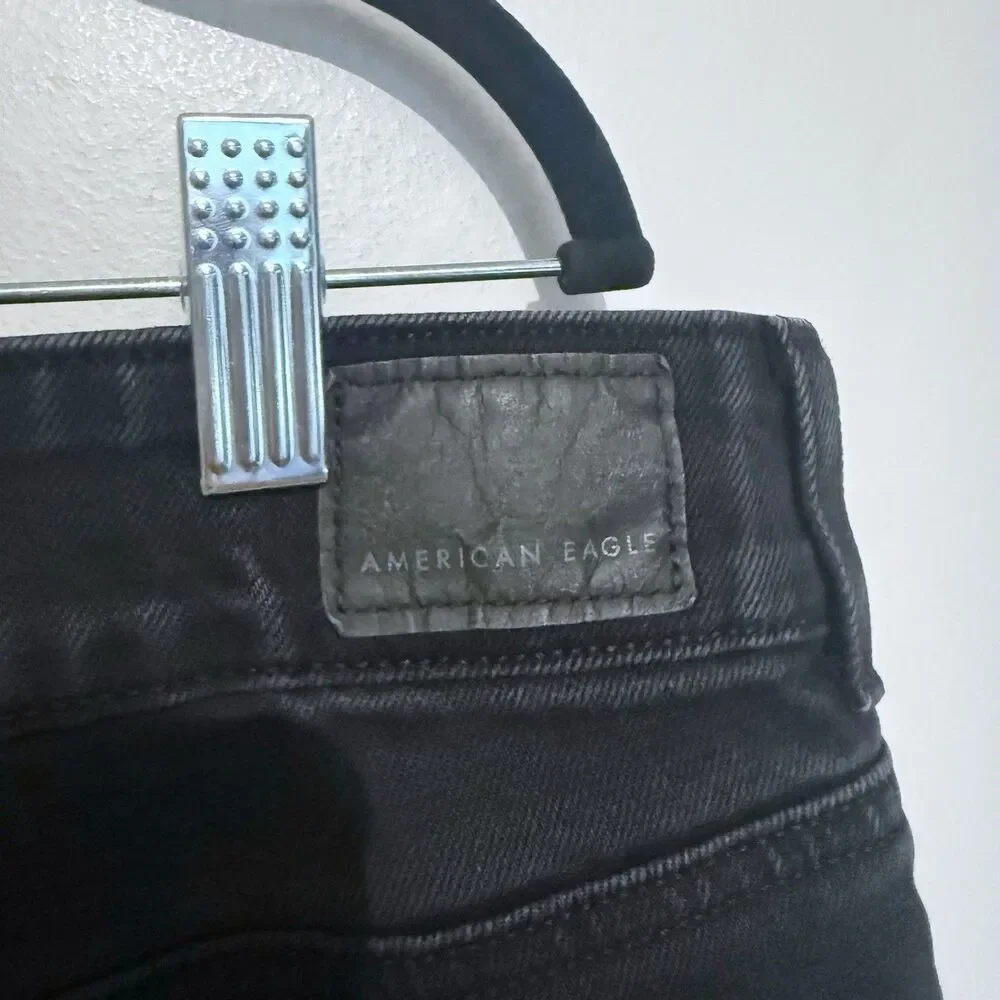 Womens American Eagle Black Denim Shorts Distressed Cut Off Stretch Size 18 - Picture 3 of 5